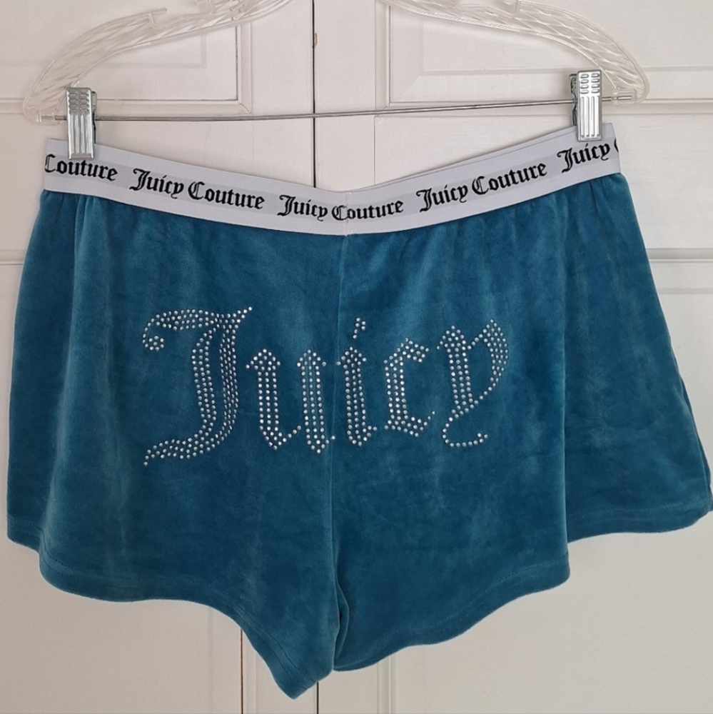 Juicy Couture velour shorts - bundle of 2 - Picture 3 of 6